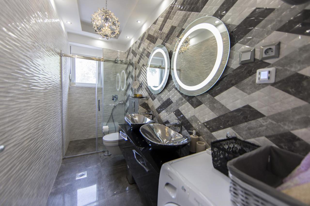 Villa Long Island Luxury Residence, Sali Dugi Otok-Private Parking,Next To Beach Екстер'єр фото