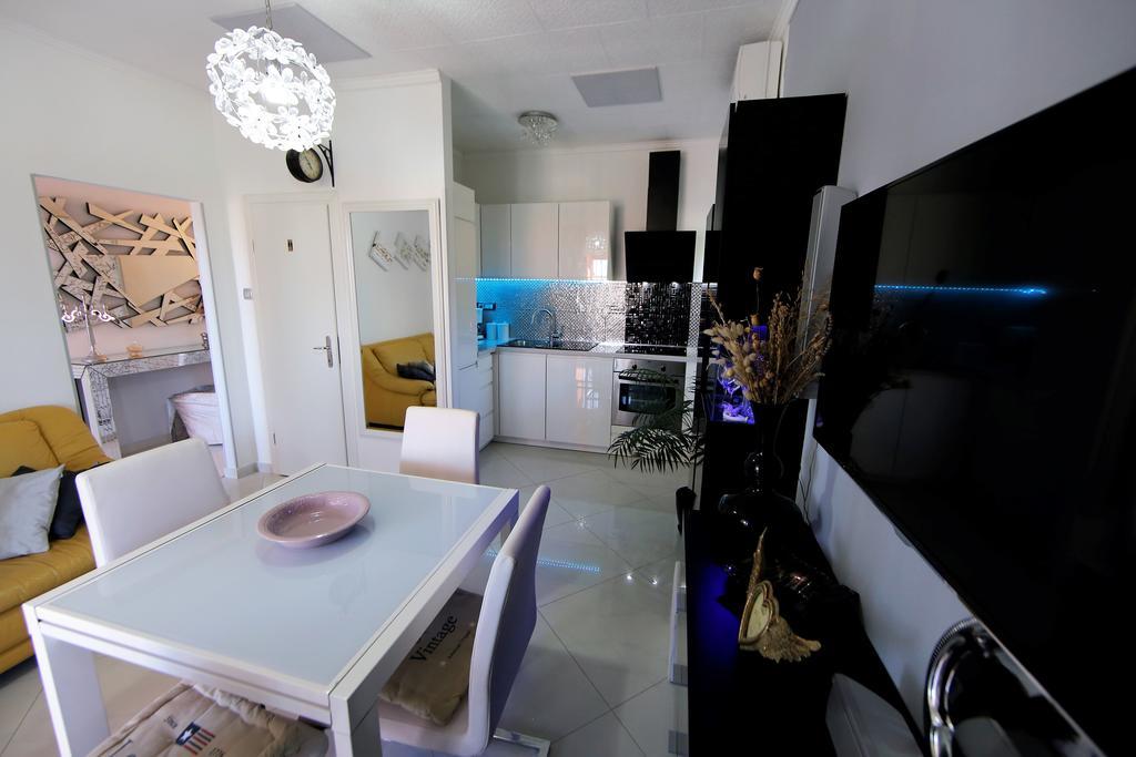 Villa Long Island Luxury Residence, Sali Dugi Otok-Private Parking,Next To Beach Екстер'єр фото